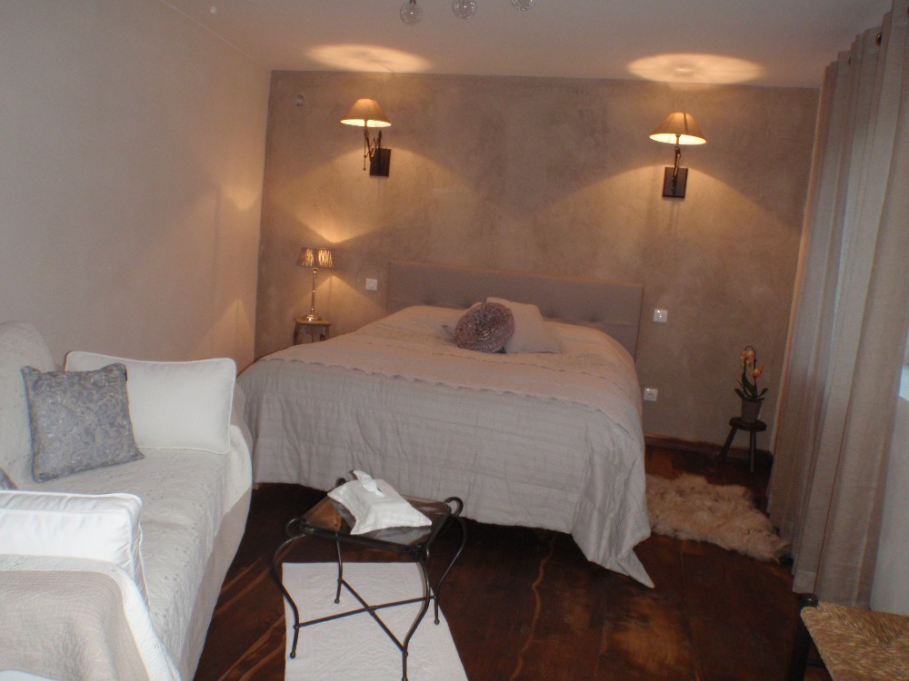 gites-amp-chambres-d-hotes-occitanie-aveyron-gite-de-charme-sur-le-larzac-jassenove-jassenove6131518233247606264.jpg