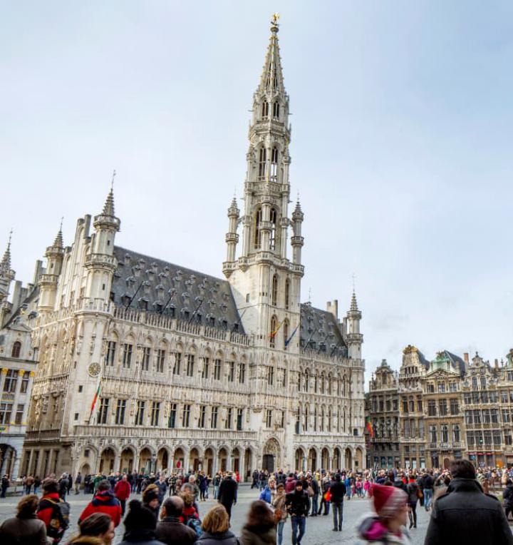 culture-autres-regions-visite-guidee-de-l-hotel-de-ville-de-bruxelles0104546525661636976.jpg