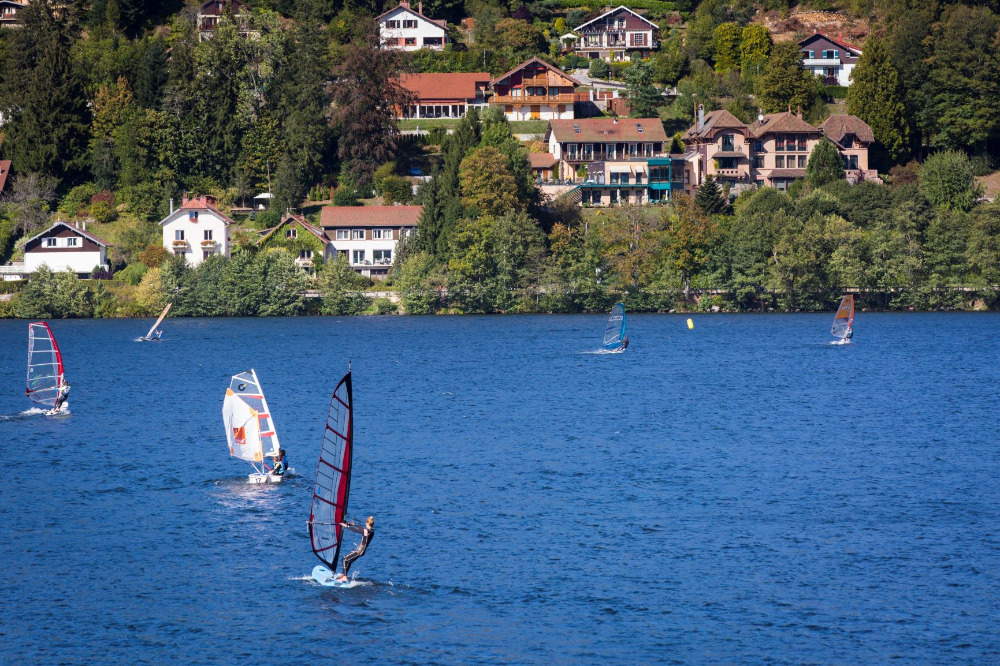 hotellerie-grand-est-vosges-une-vue-incroyable-sur-le-lac-de-gerardmer6173032535460757779.jpg