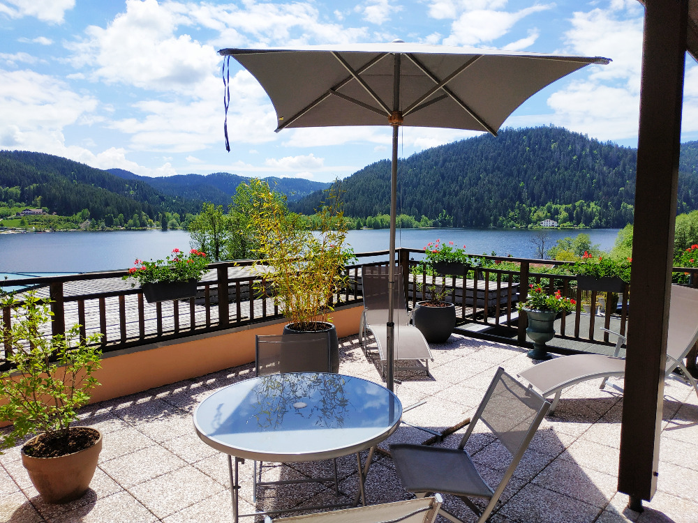 hotellerie-grand-est-vosges-une-vue-incroyable-sur-le-lac-de-gerardmer7202226303438607178.jpg