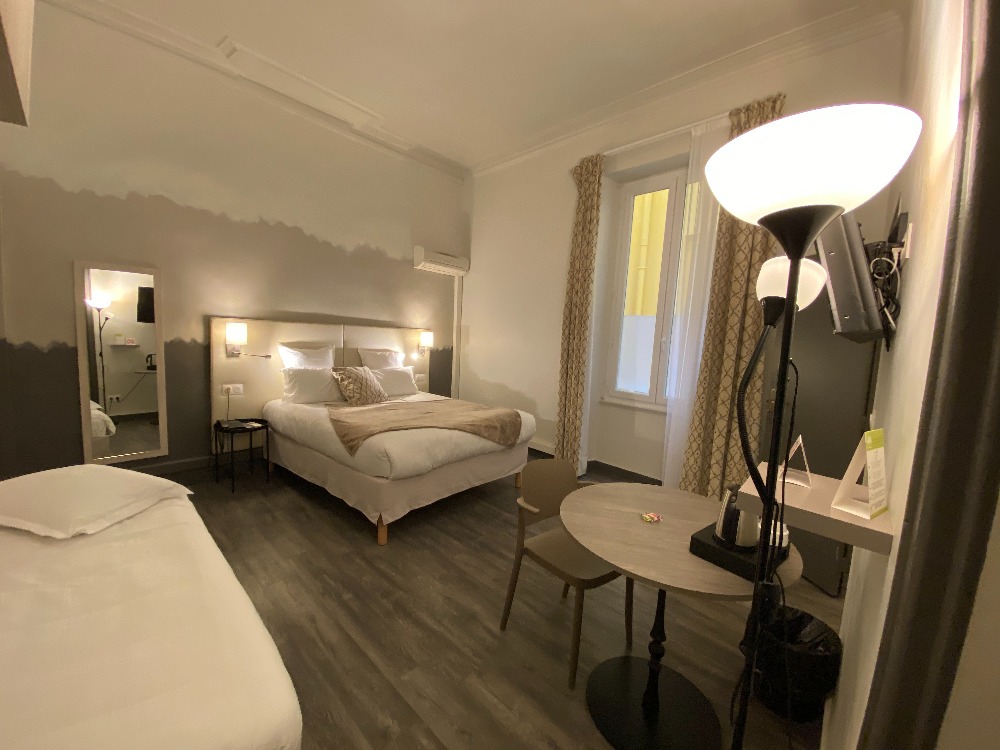 hotellerie-occitanie-gard-reduction-senior-hotel-majestic-nimes-3-3121127303748676878.jpg